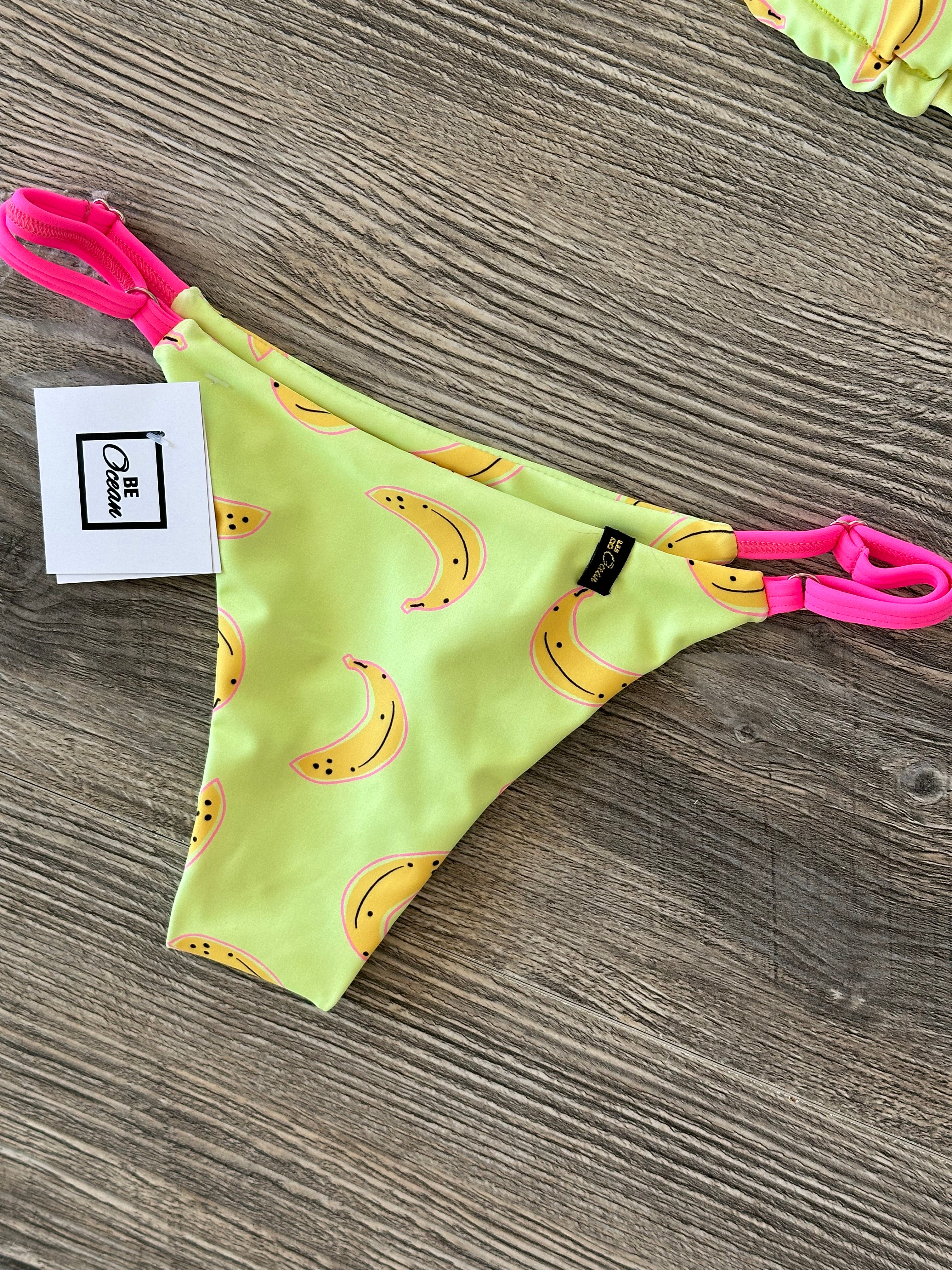 Bikini Regina Beach Banana