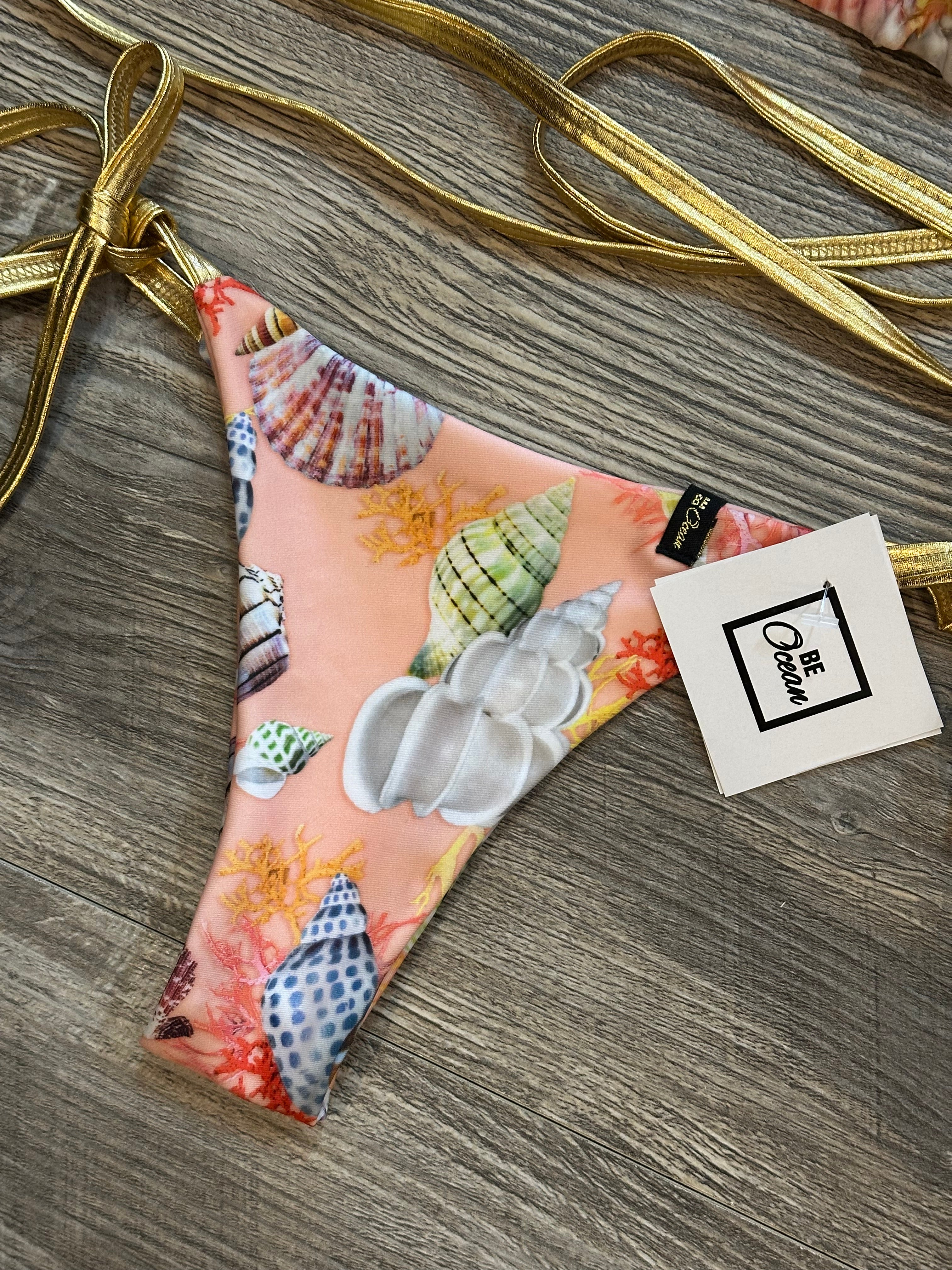 Bikini Set “Pamela” Gold Sea shells