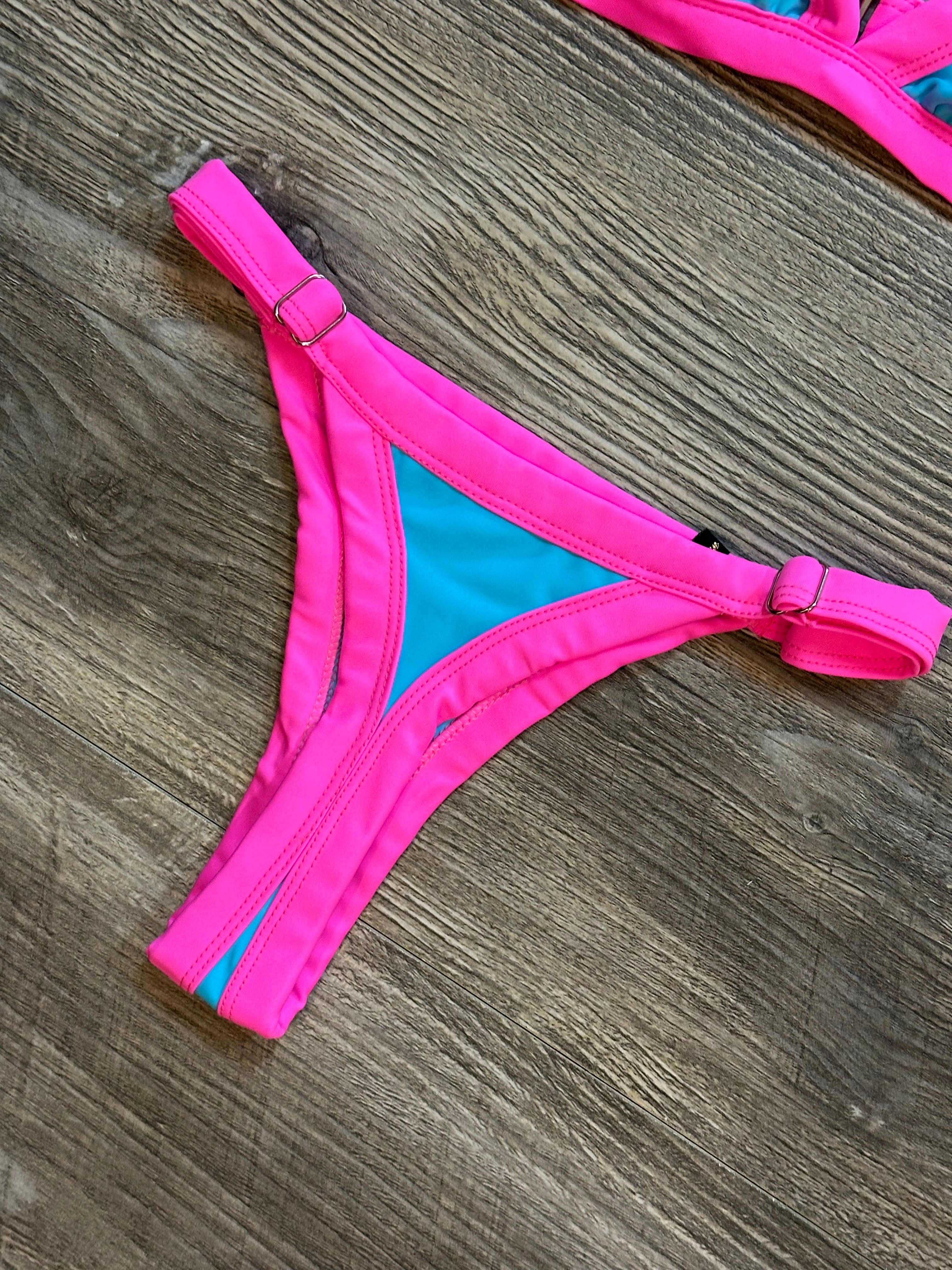 Bikini Set “Mercedes” Pop Blueberry